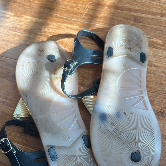 Kate Spade Black and Gold Bow Jelly Sandals - Picture 4 of 5